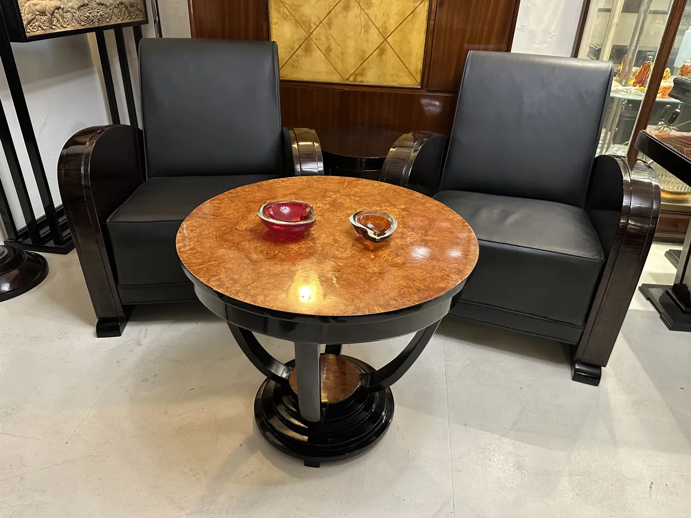 decorative murano glass in an antique setting