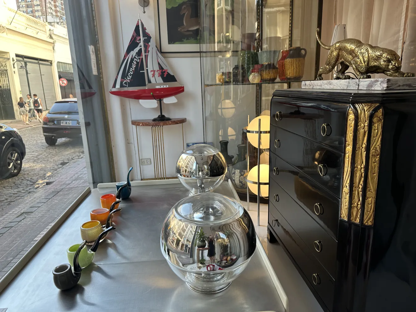 elegante cristal de murano em um ambiente antigo