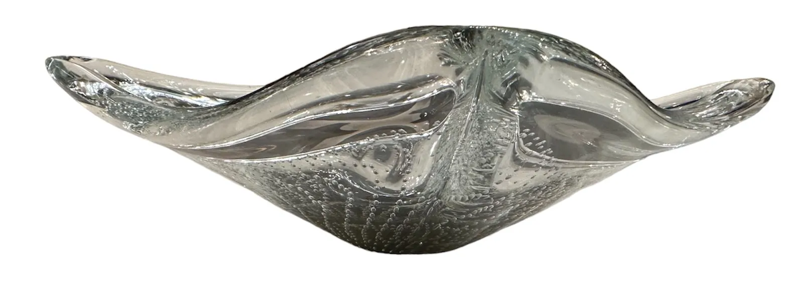 elegante vetro di murano con forma distintiva e dettagli chiari