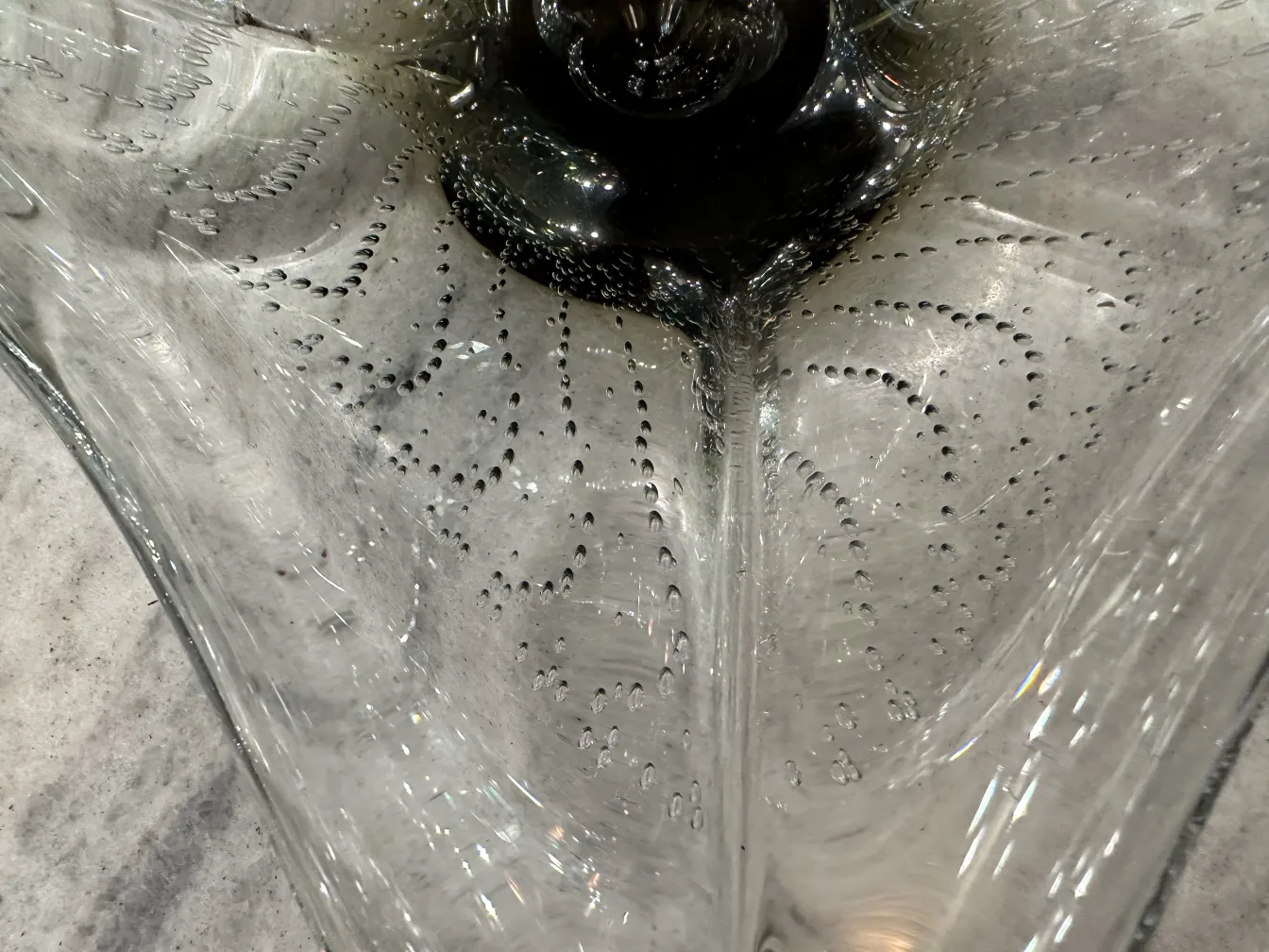 古董穆拉诺玻璃，带柔和的装饰细节