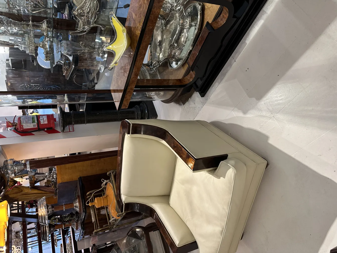 decorativo cristal de murano antiguo con formas elegantes