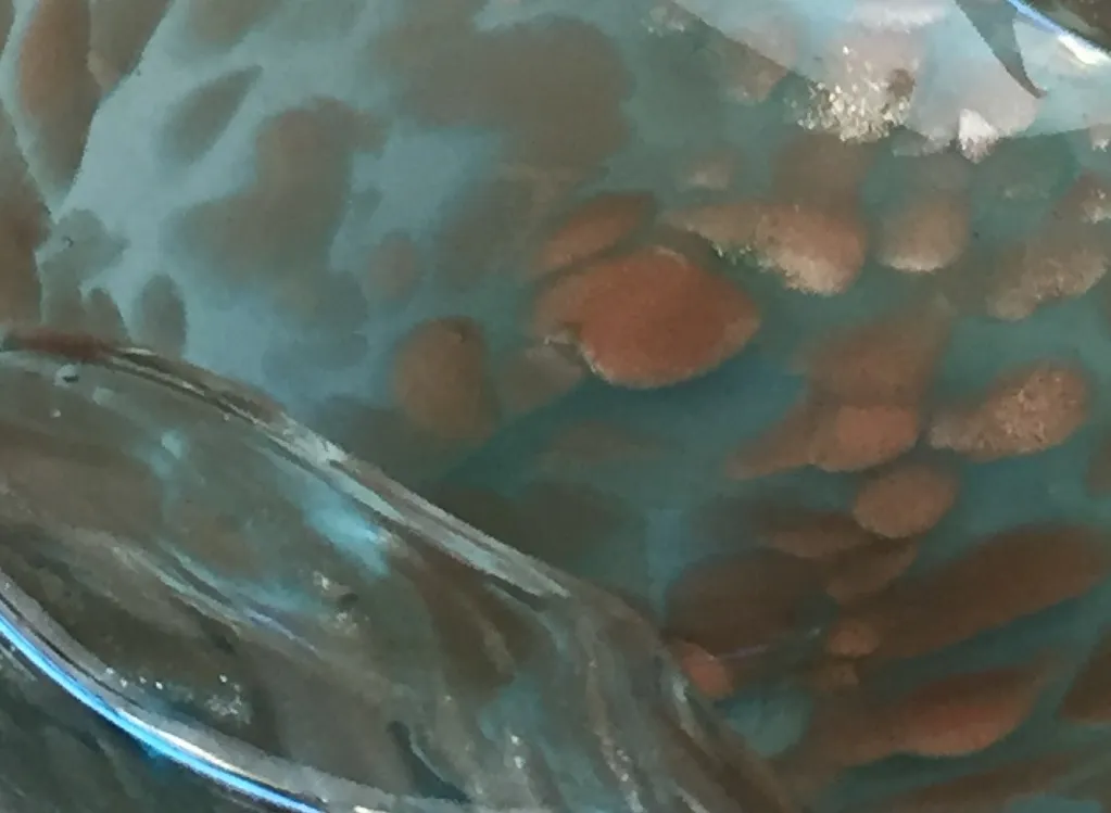 altes Murano-Glas mit lebhaften Farben und Formen