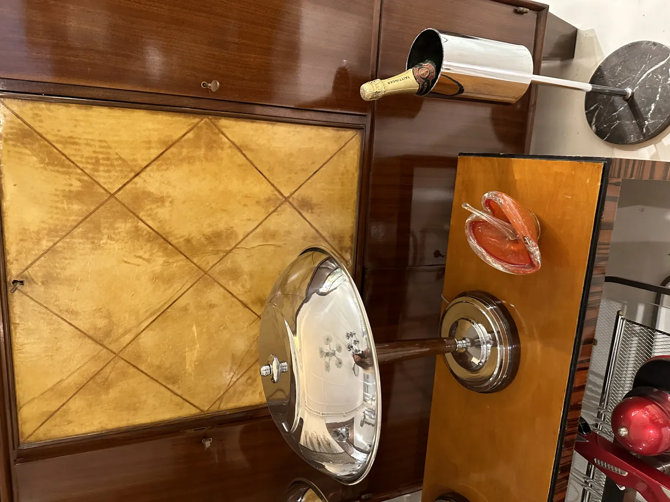 cristal de murano antigo em forma decorativa, com base redonda