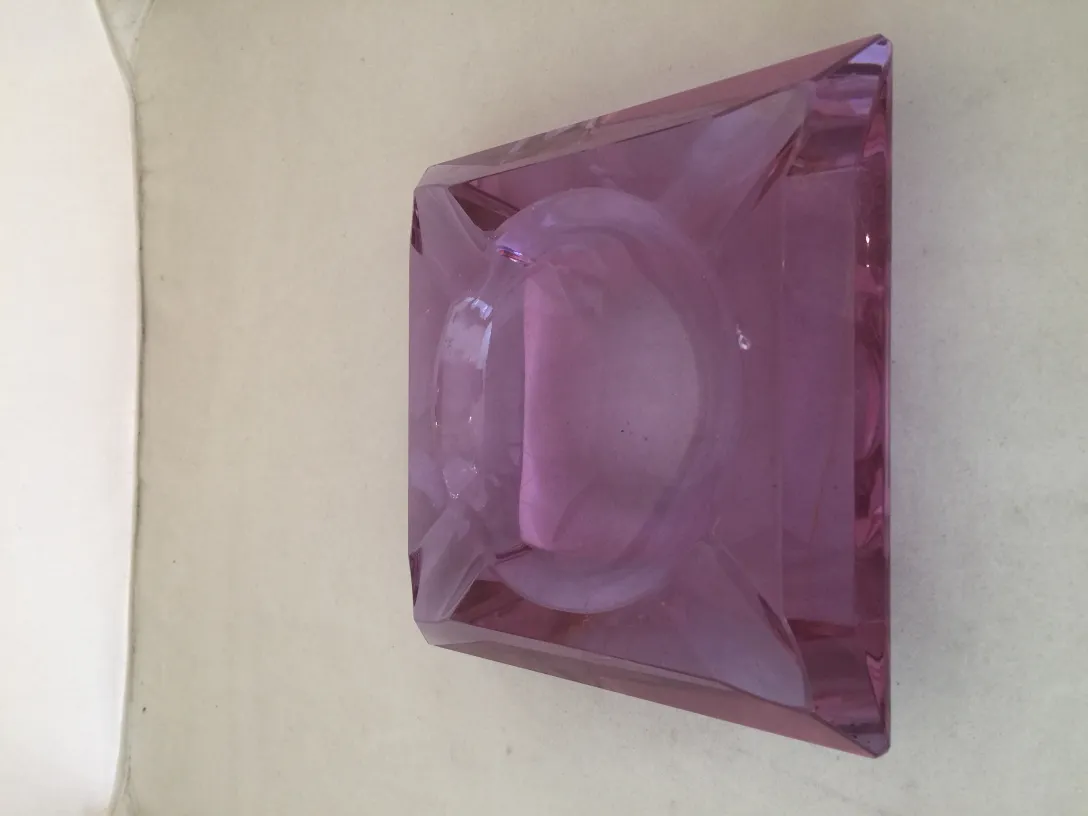 Cristal de Murano antigo, rosa, em forma de folha, fundo claro