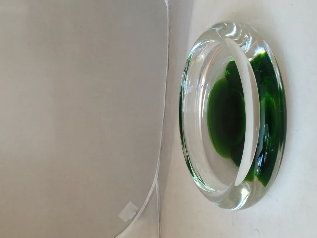 vetro di murano antico colorato con dettagli verdi