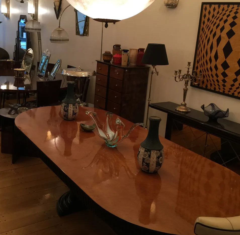 cristal de murano antigo decorativo em mesa elegante