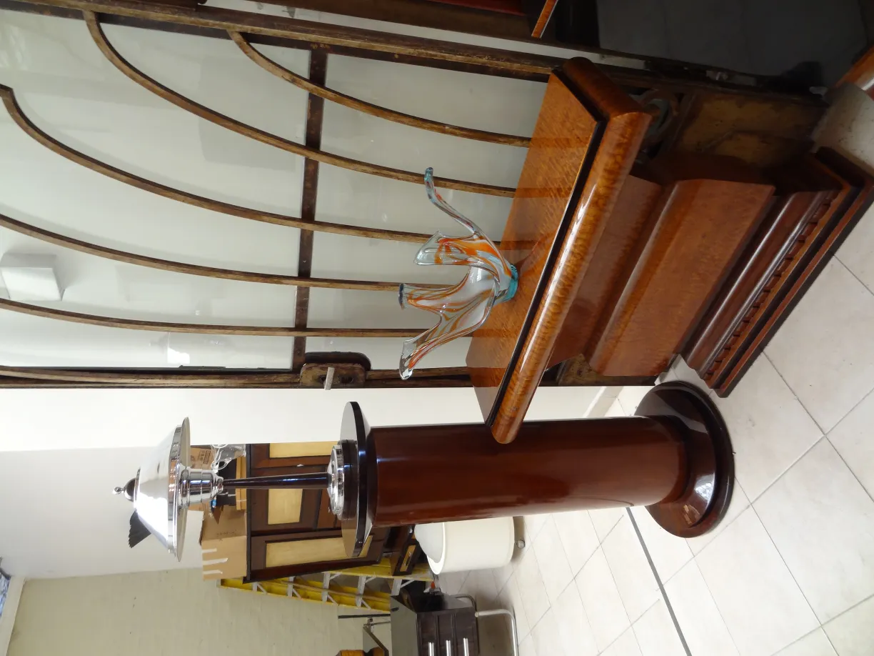 pièce ancienne en cristal de murano avec design coloré