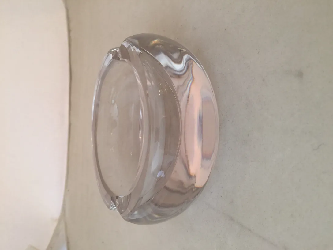 antikes murano-glas mit sanften, geschwungenen Formen