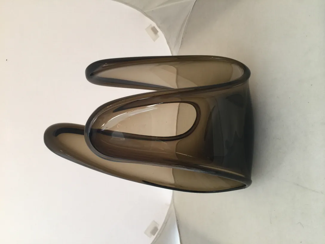 antigo cristal de murano com design elegante e forma única