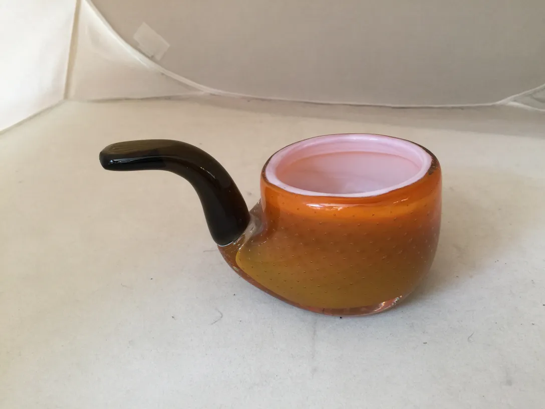 アンバー色のムラーノガラスの装飾品、ダークハンドル付き