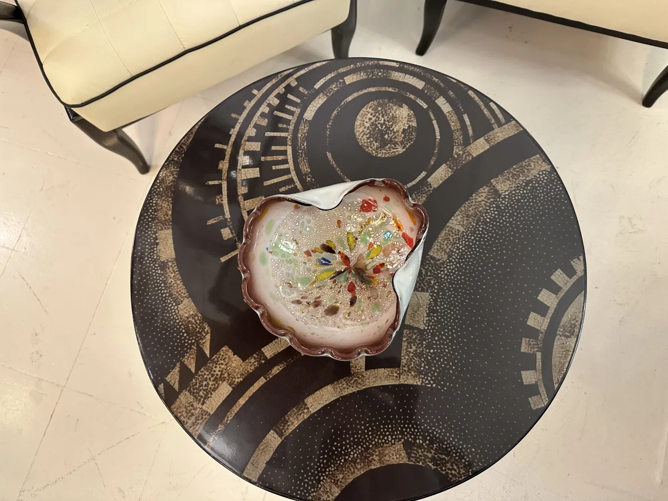 bol ancien en cristal de murano avec des couleurs vives