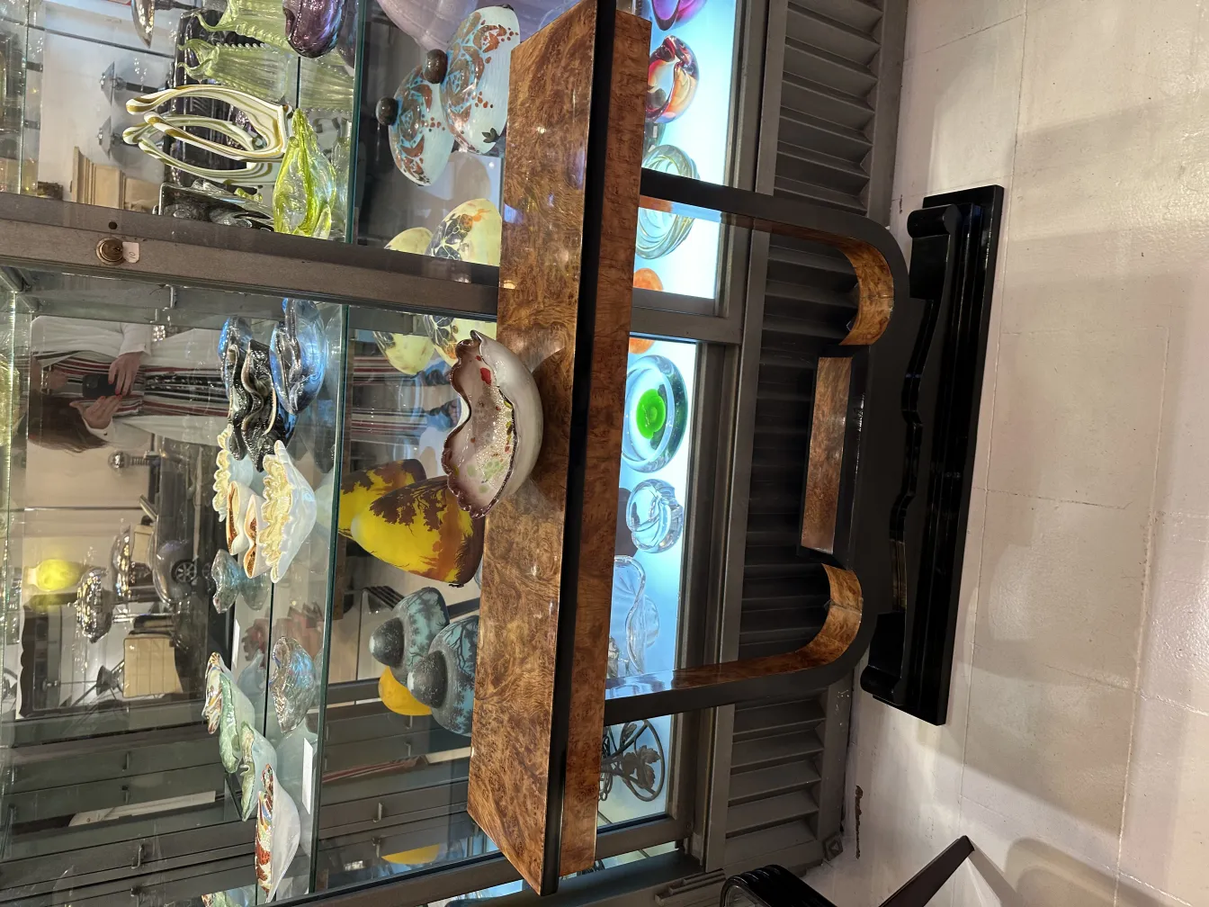 красивое антикварное муранское стекло в форме цветка