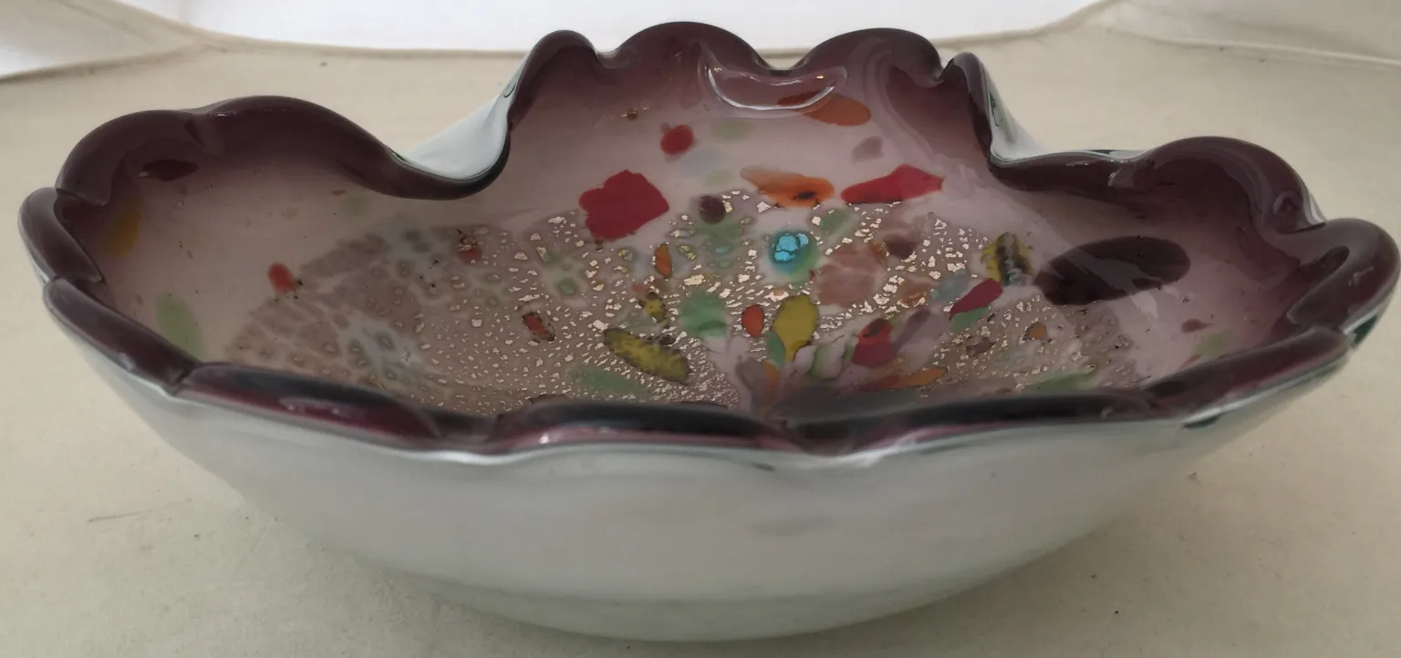 tigela antiga de cristal de murano em forma de flor