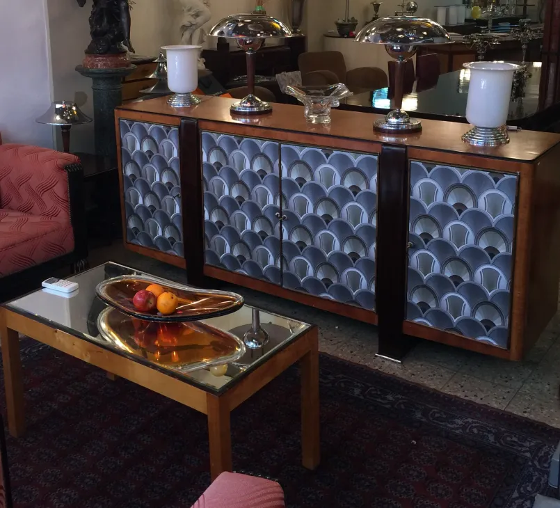 ancien cristal de murano avec des détails décoratifs