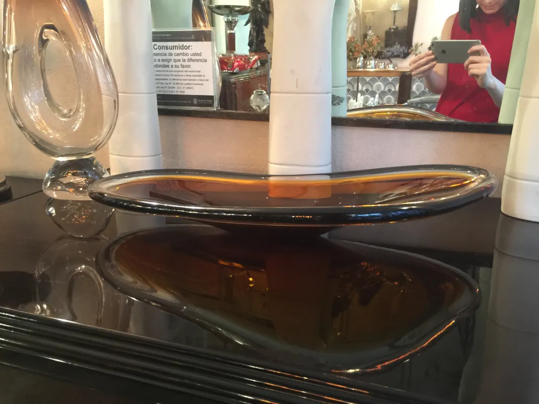 bandeja antigua de cristal de murano con tonalidades marrones y negras