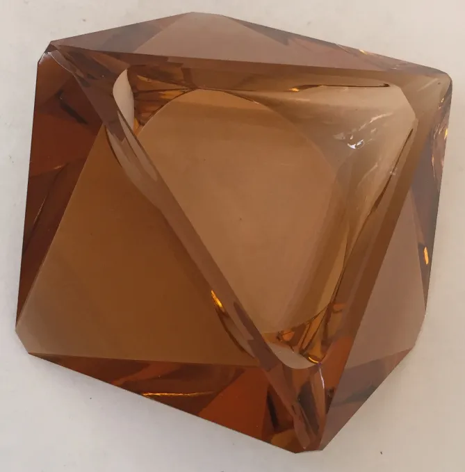 cristal de murano decorativo em forma geométrica com brilho