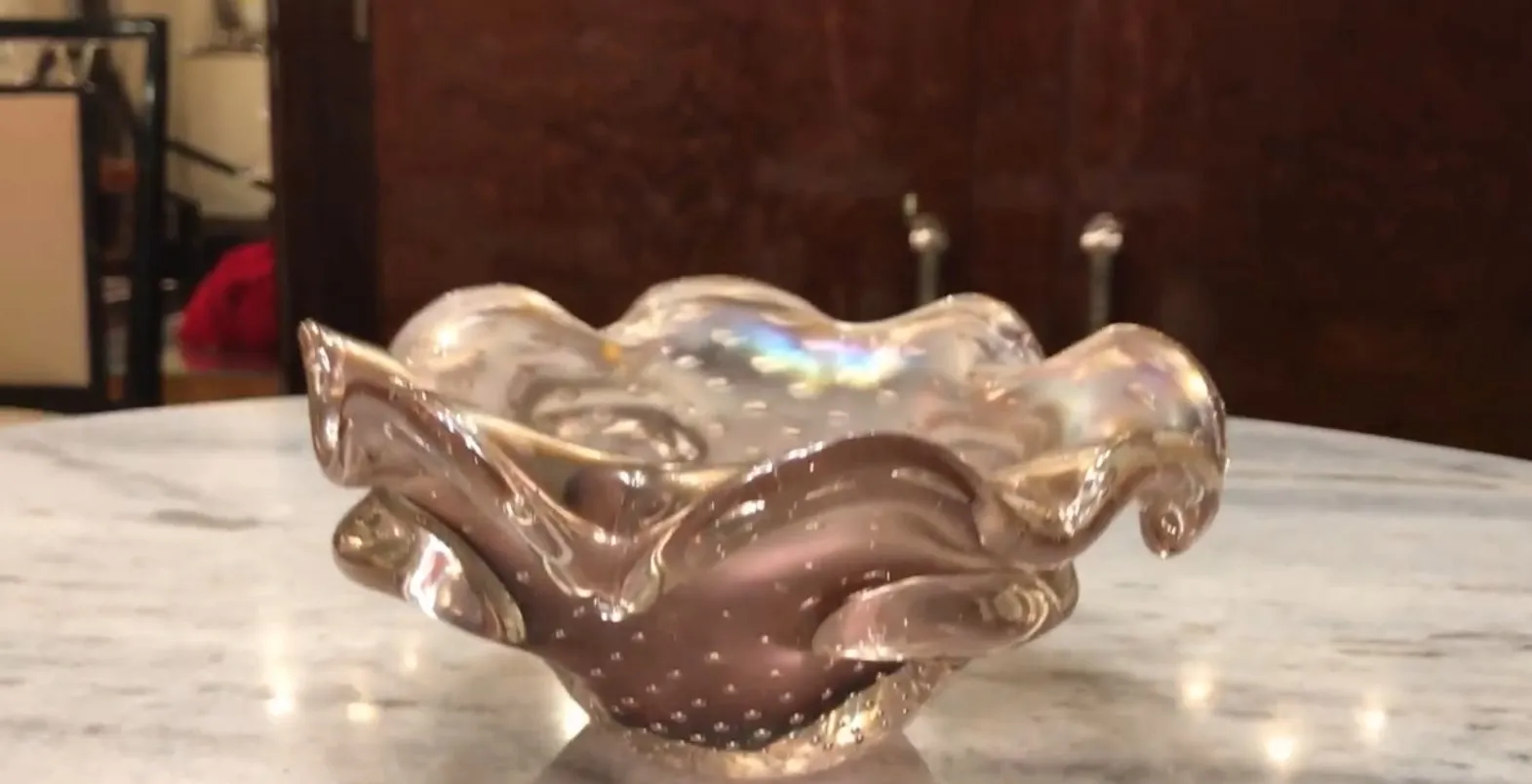 beau cristal de murano ancien avec des formes ondulées