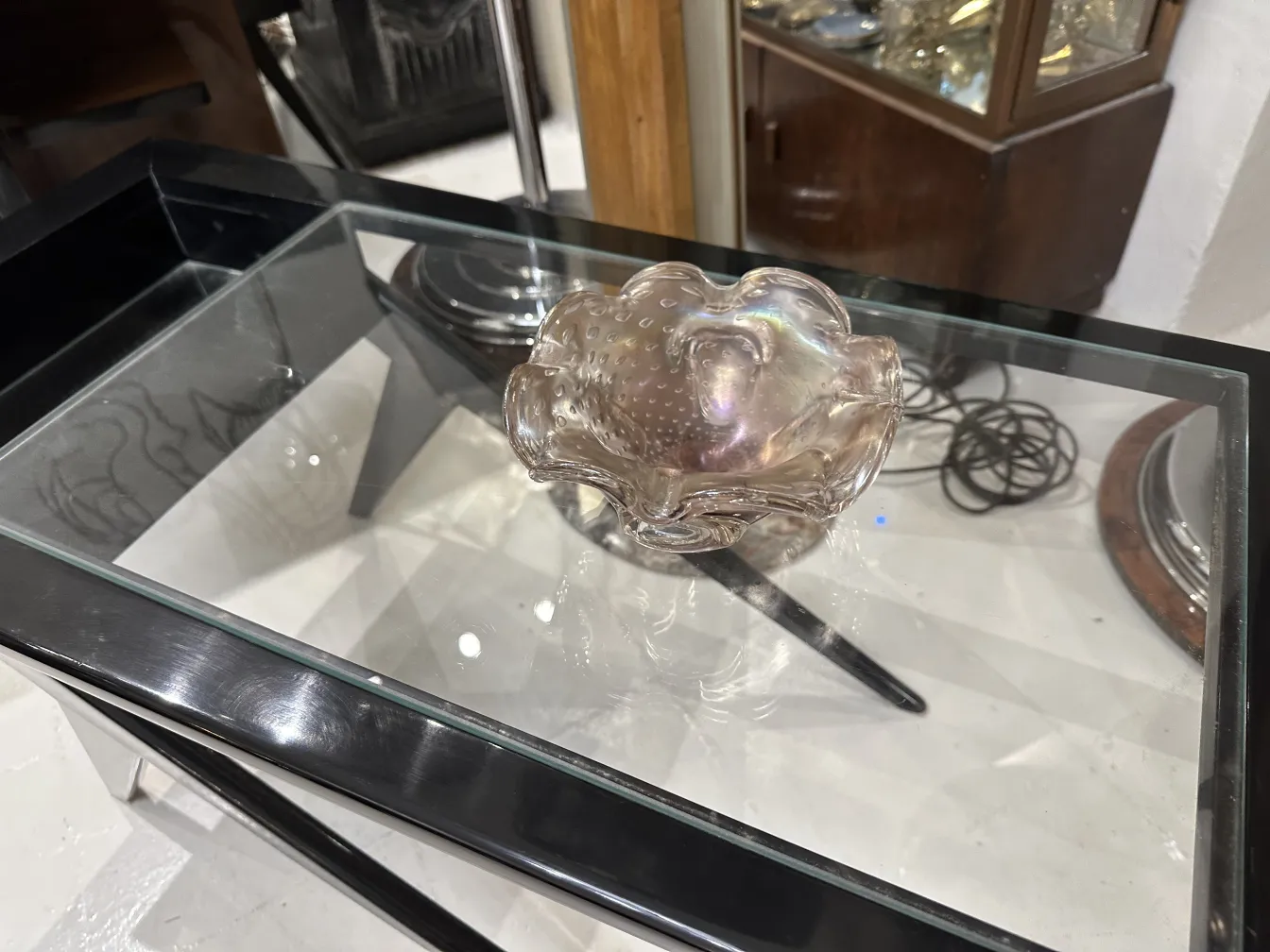 Cristal de Murano antiguo con formas elegantes y detalles