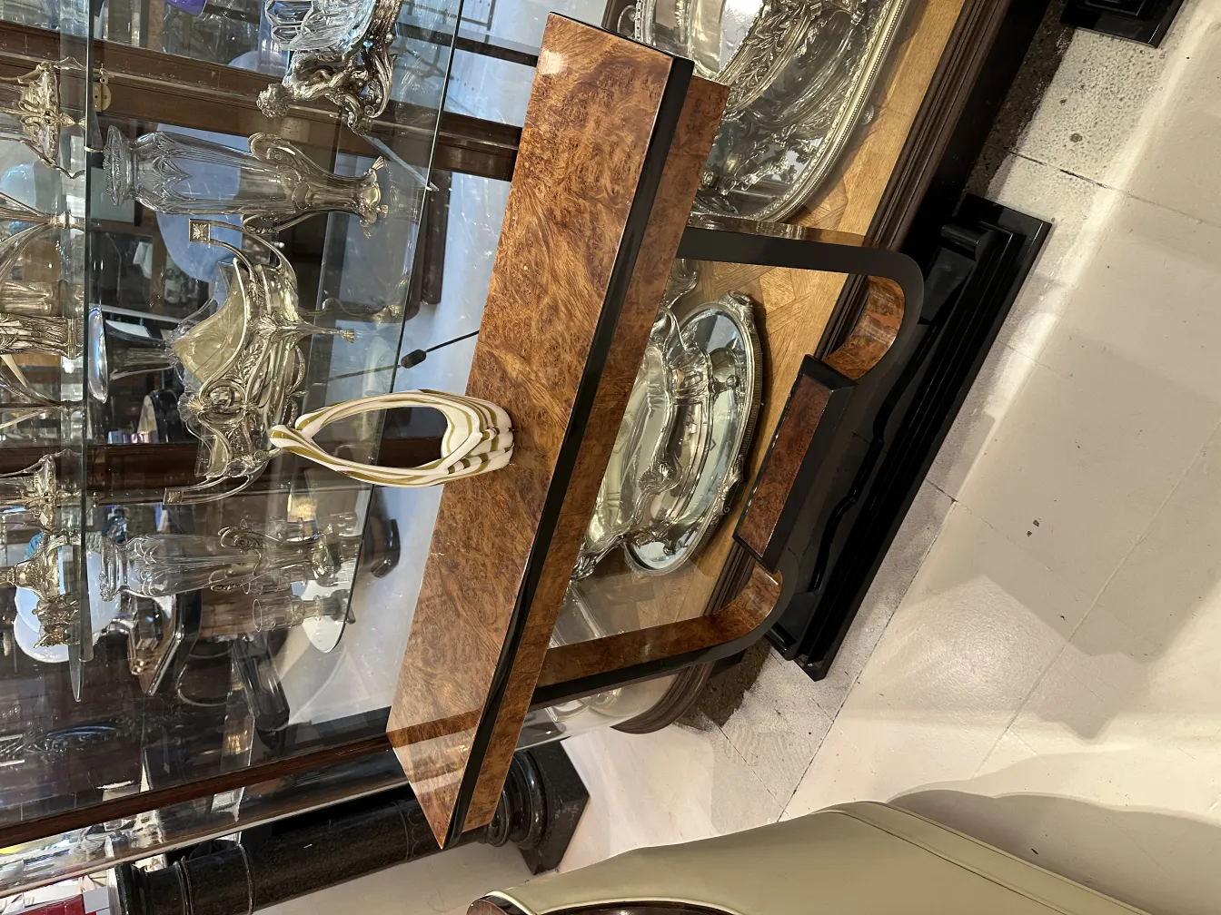 vase antigo de cristal de murano com detalhes dourados