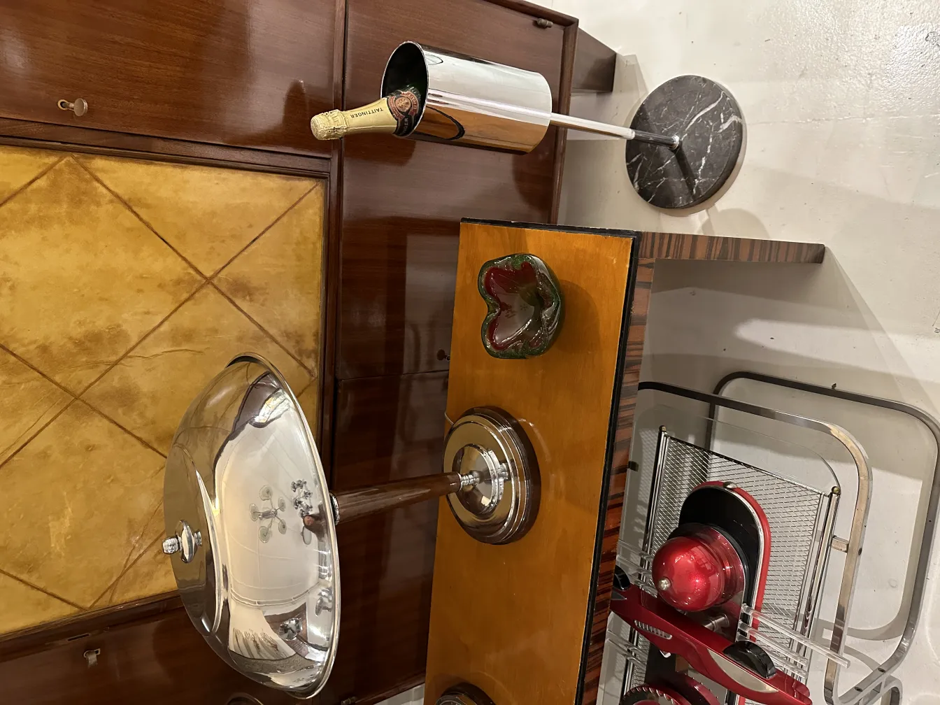 Decoração antiga em cristal de Murano em forma de coração na mesa