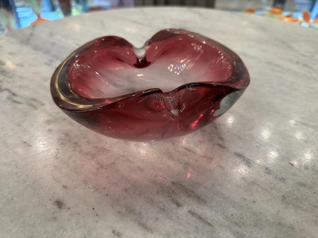 Cristal de Murano ancien en forme de cœur, couleur rouge