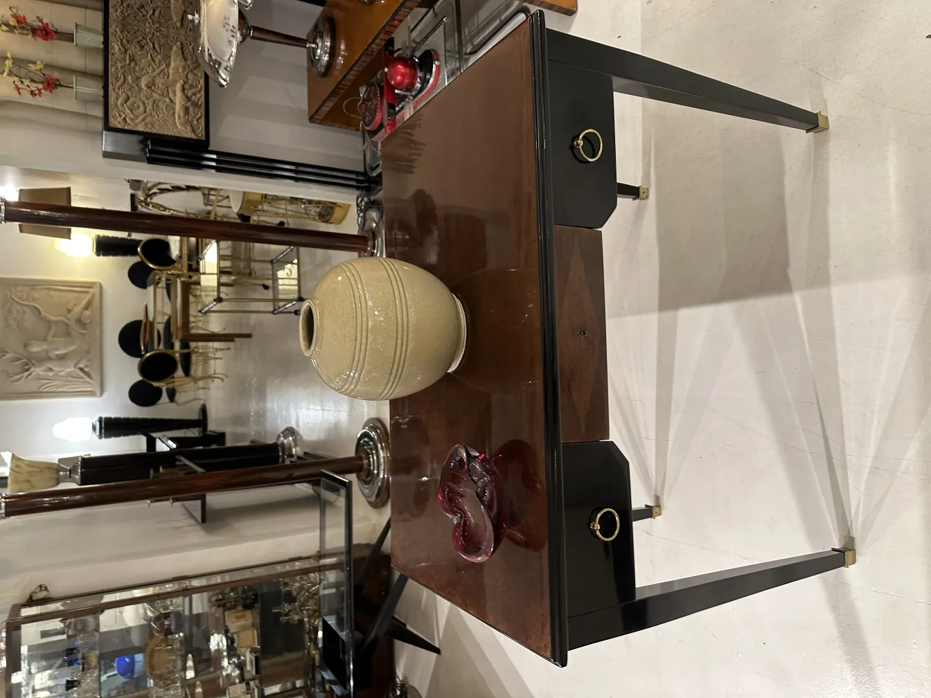 Bella antichità con decorazioni in vetro di Murano