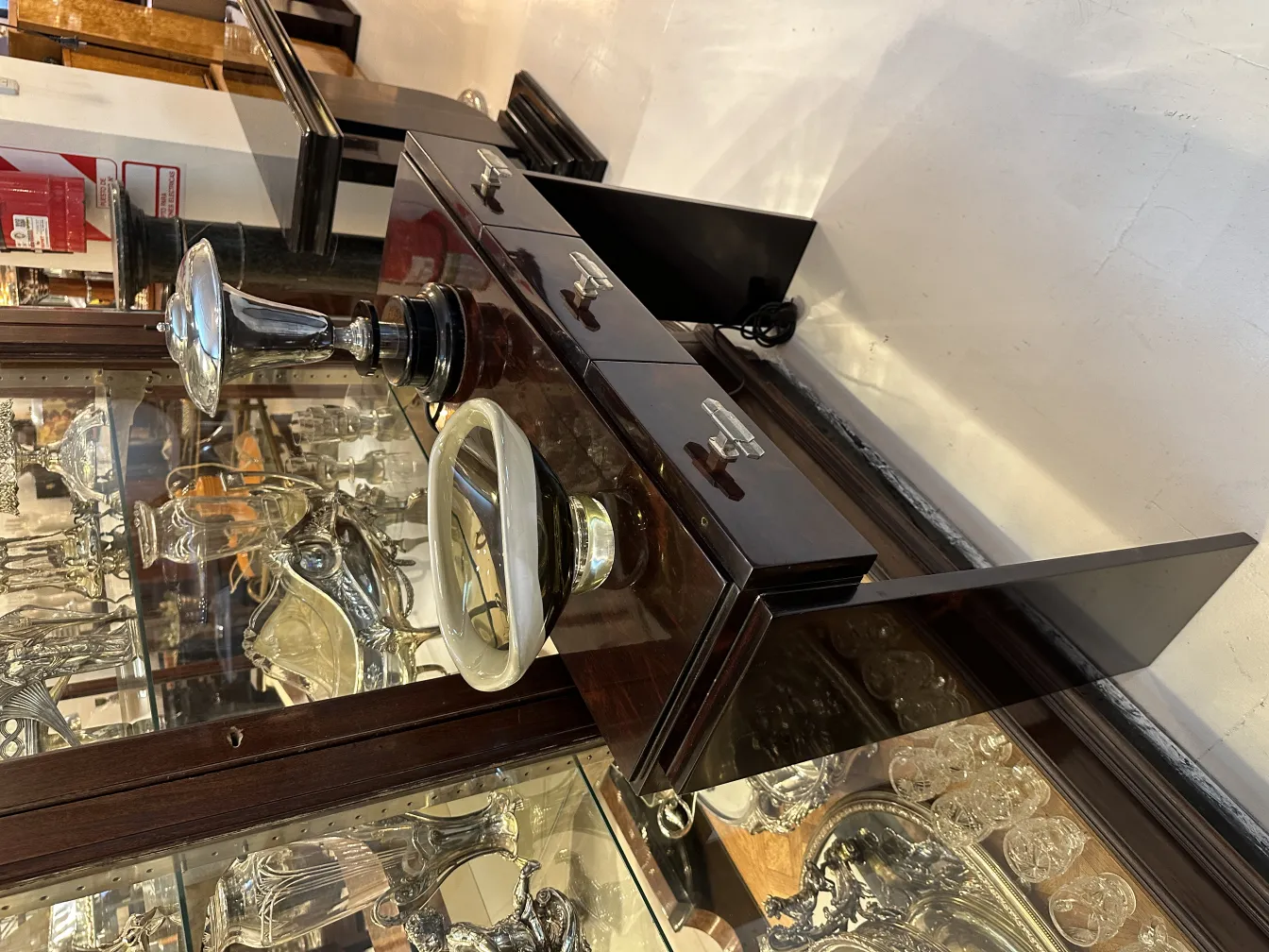 古董穆拉诺玻璃装饰品，椭圆形精致玻璃