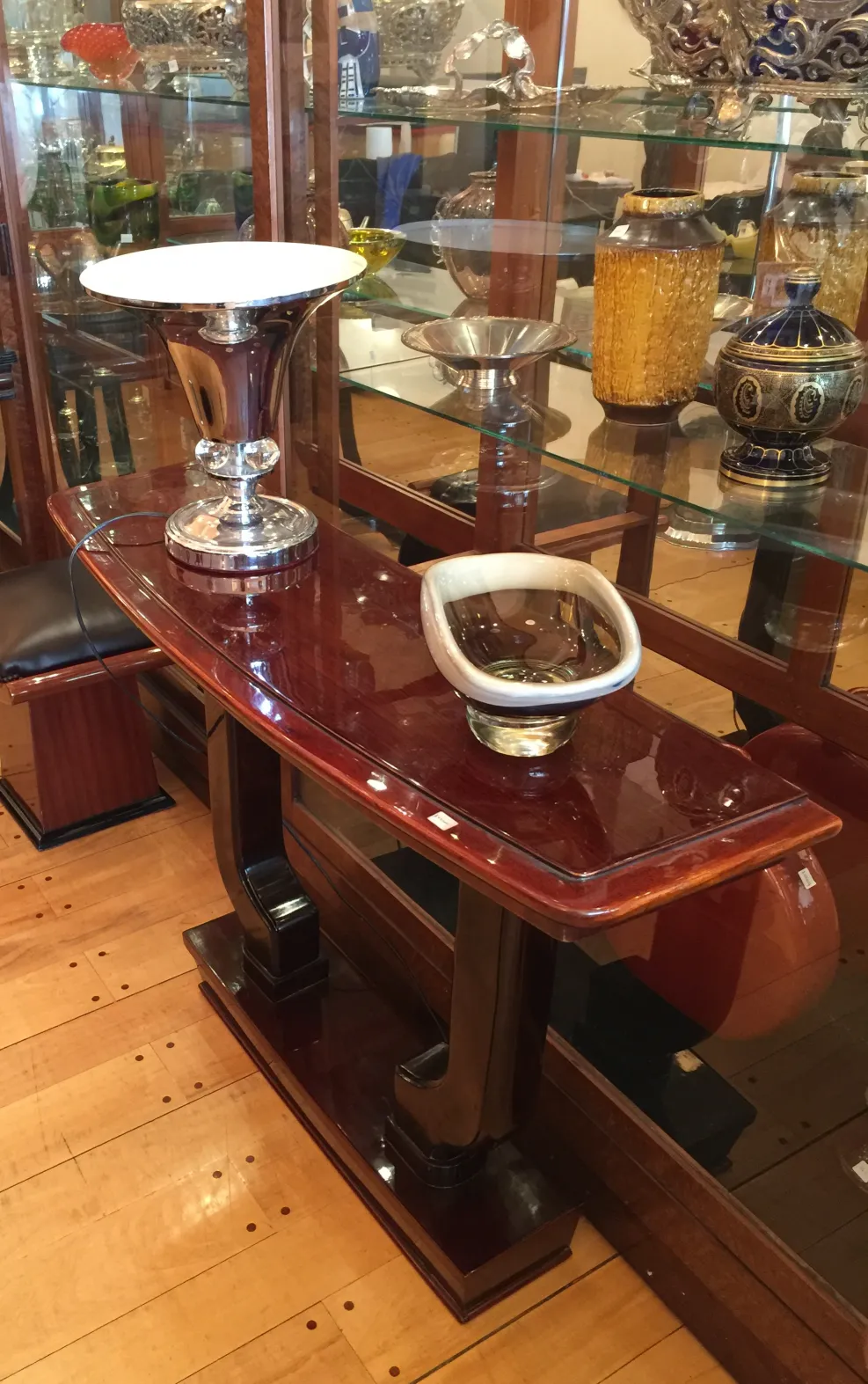 光沢のあるアンティークムラーノガラス装飾品