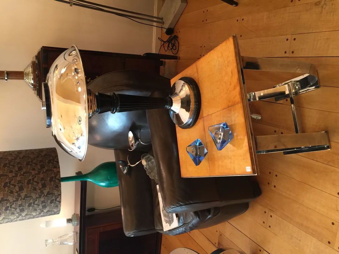 Antikes Murano-Glas-Dekorationsstück mit Glanz und Farbe