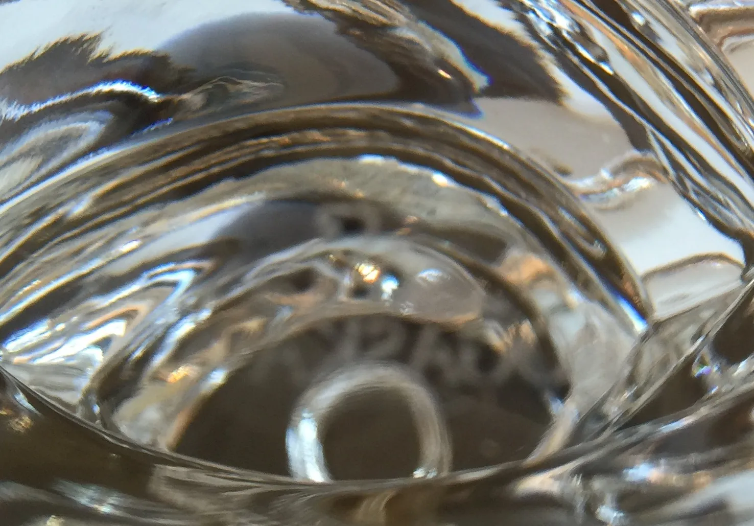 cristal de murano antigo com formas elegantes e detalhes