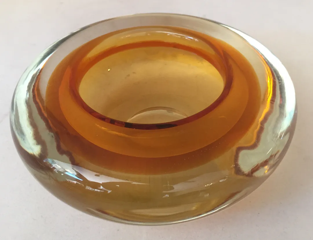 Antikes Murano-Glas mit goldenen und braunen Tönen