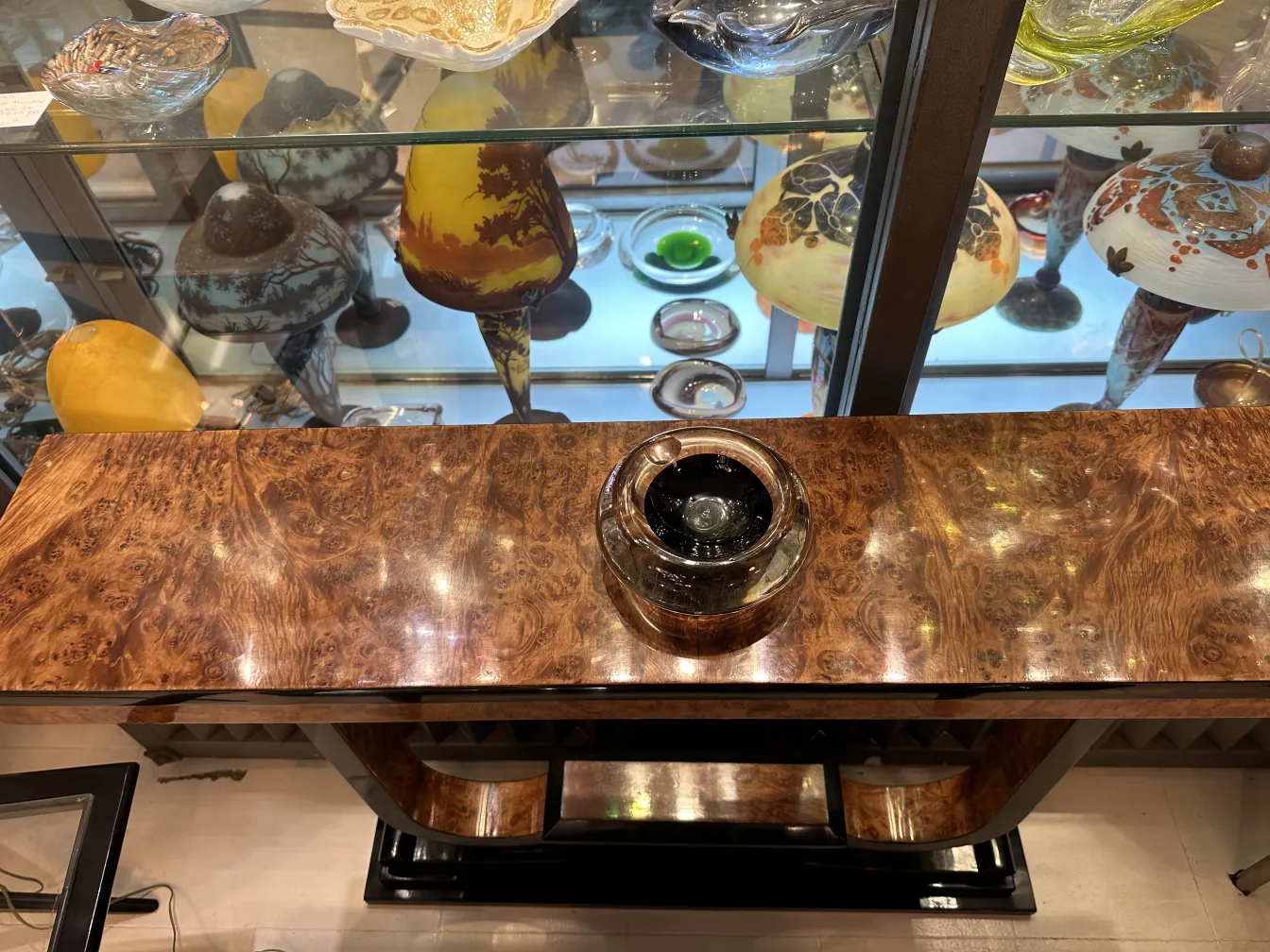 复杂图案的穆拉诺玻璃装饰碗