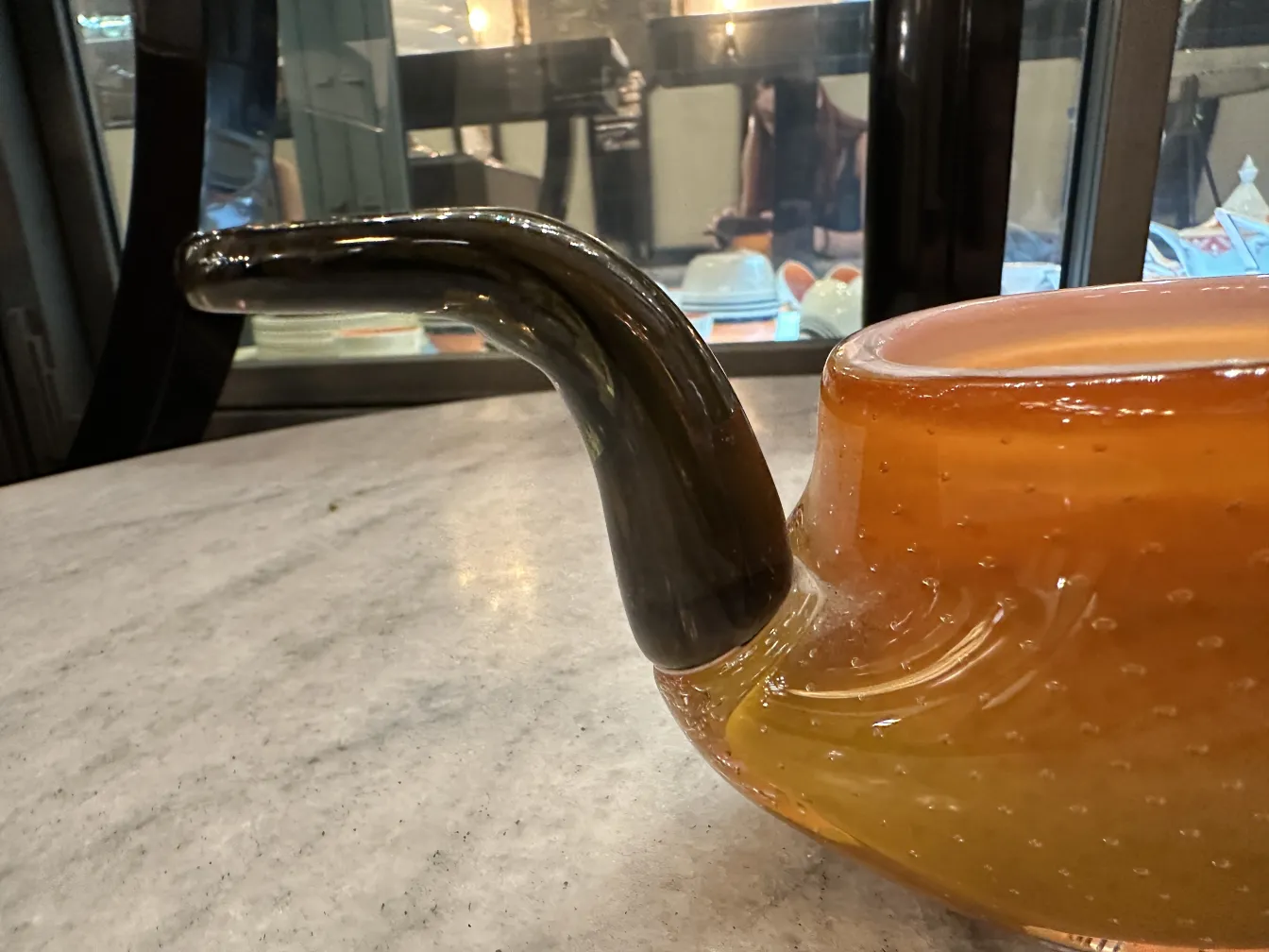 古いムラーノガラスの黄色のハンドル