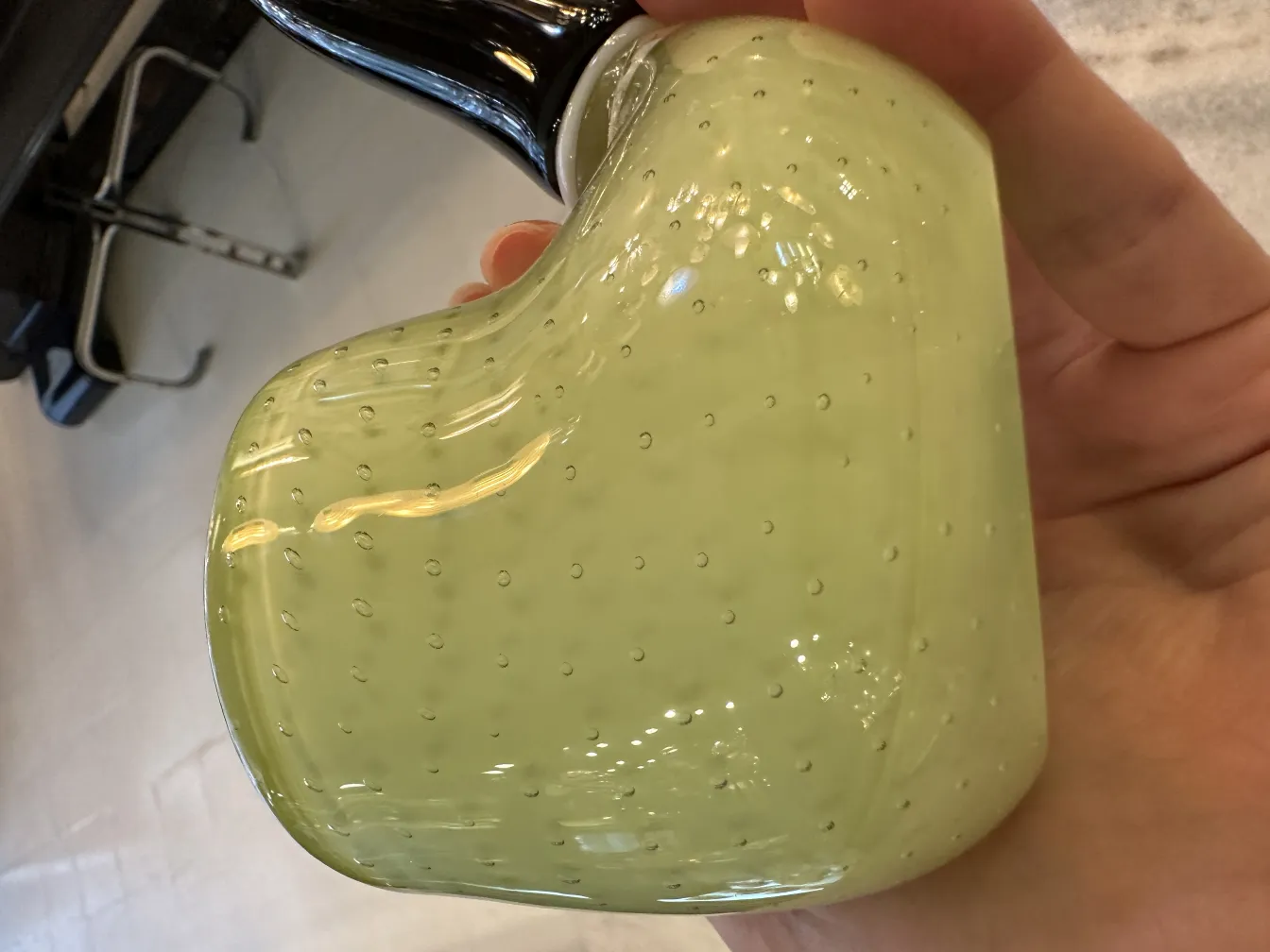 bouteille en cristal de murano vert clair en forme de pomme