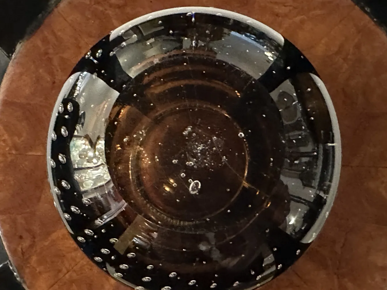 cristal de murano antiguo con burbujas en forma redonda