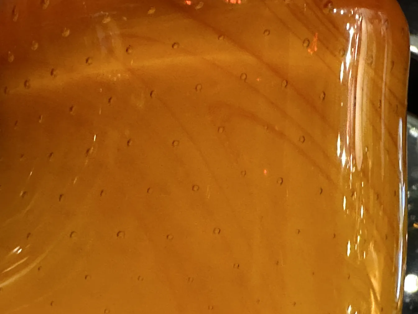 Cristal de Murano antigo em laranja com texturas