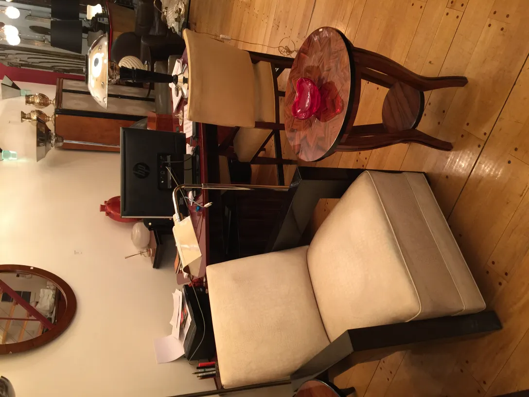 antiguidade de cristal de murano com cor vermelha