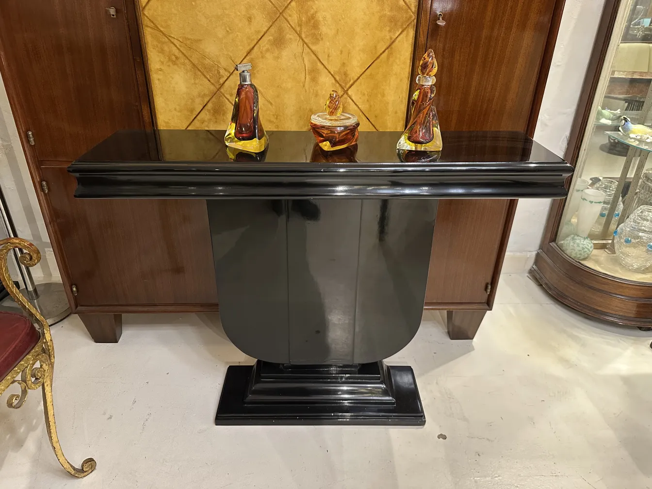 antike murano-glass skulptur mit eleganten formen