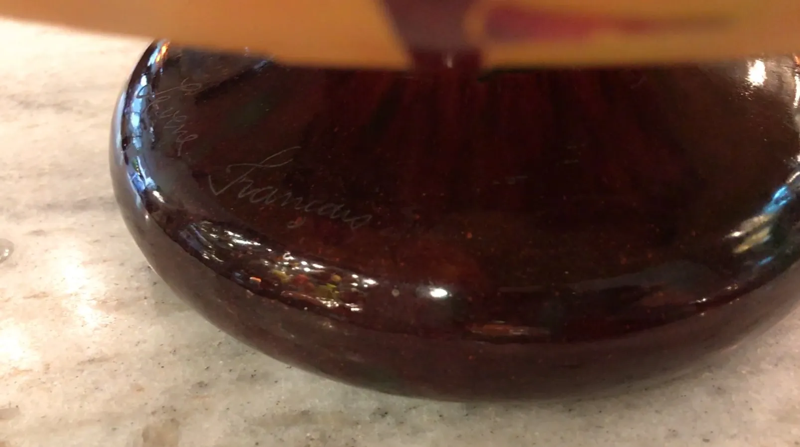 Vetro antico firmato Le Verre con dettagli unici