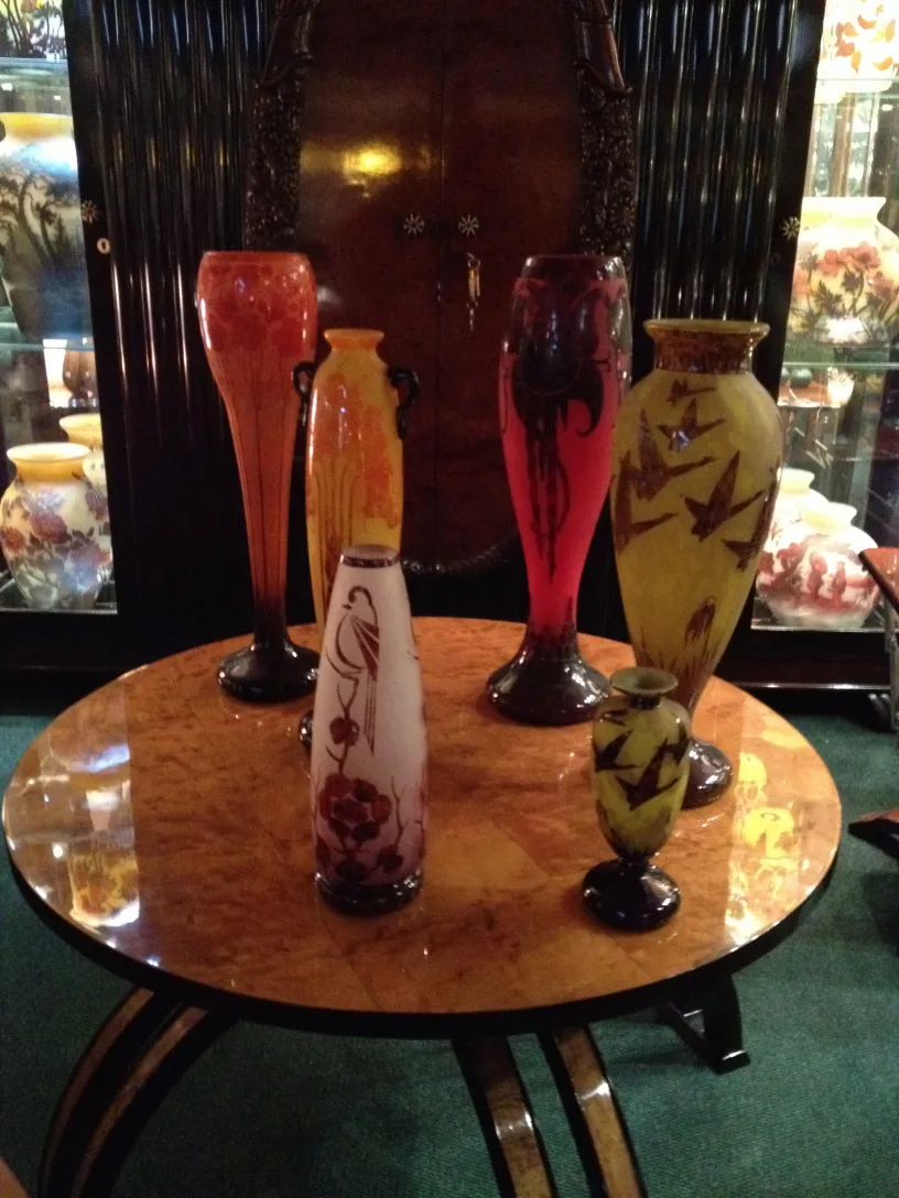 Vasi in vetro antichi firmati Le Verre di vari colori.