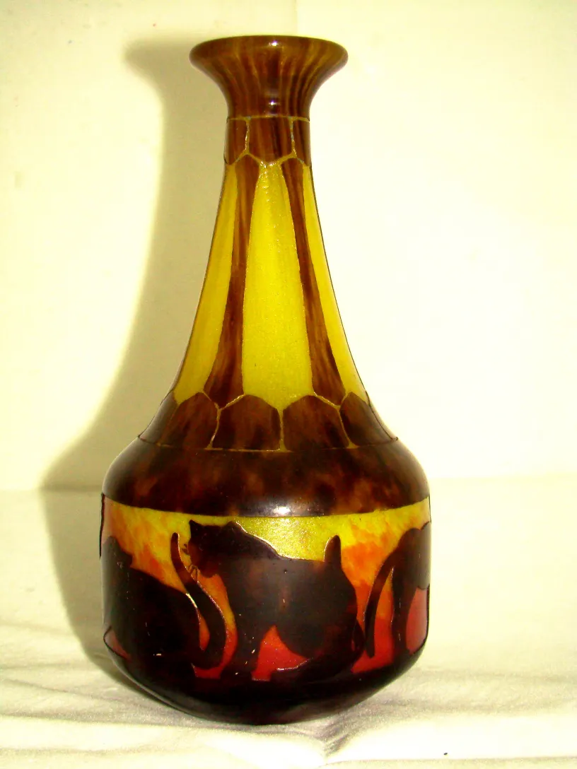 antique signed glass le verre decorated with cats