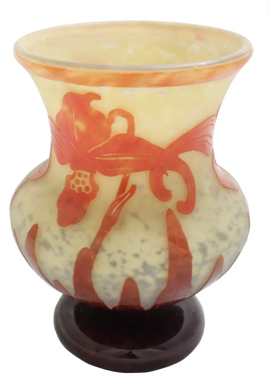 Antique signed glass vase Le Verre with floral design