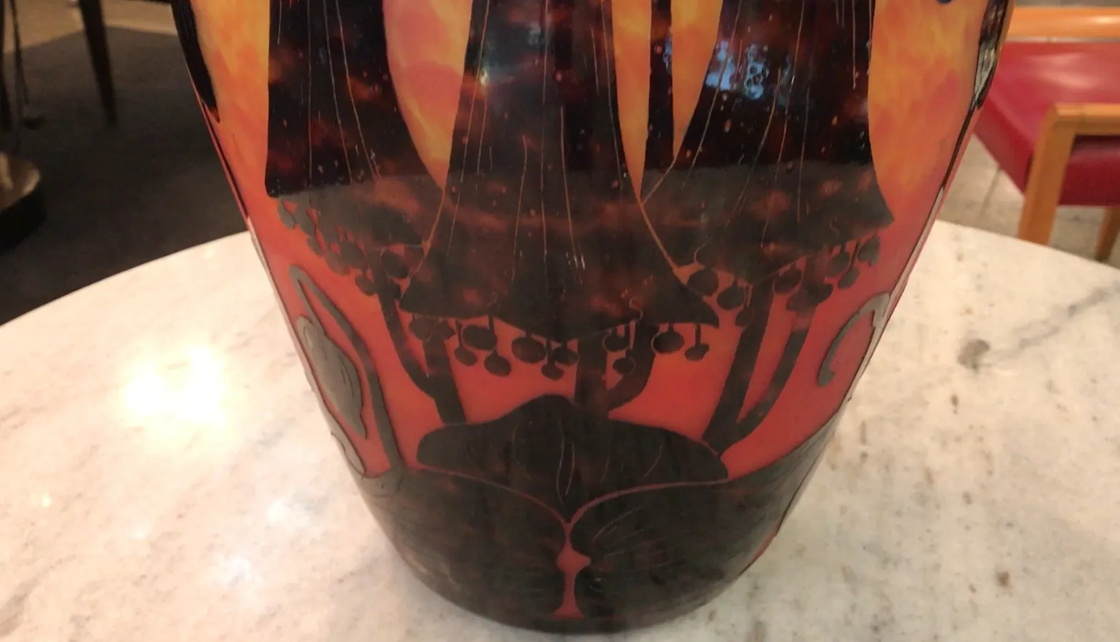 Подписанное стекло Le Verre с цветным антикварным дизайном