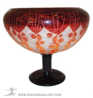 signed glass le verre with base, decorated with striking designs