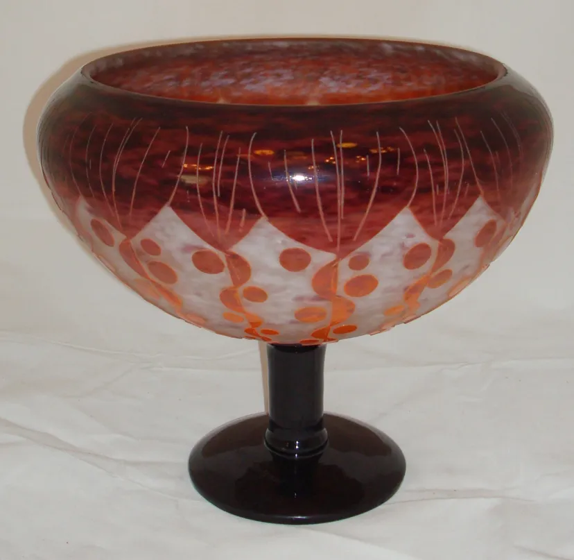 签名玻璃le verre带有琥珀色装饰设计