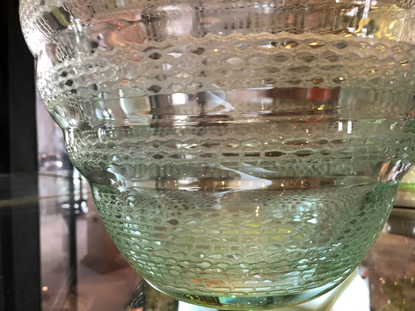 Antikes Glas mit dekorativem Muster von Daum Nancy