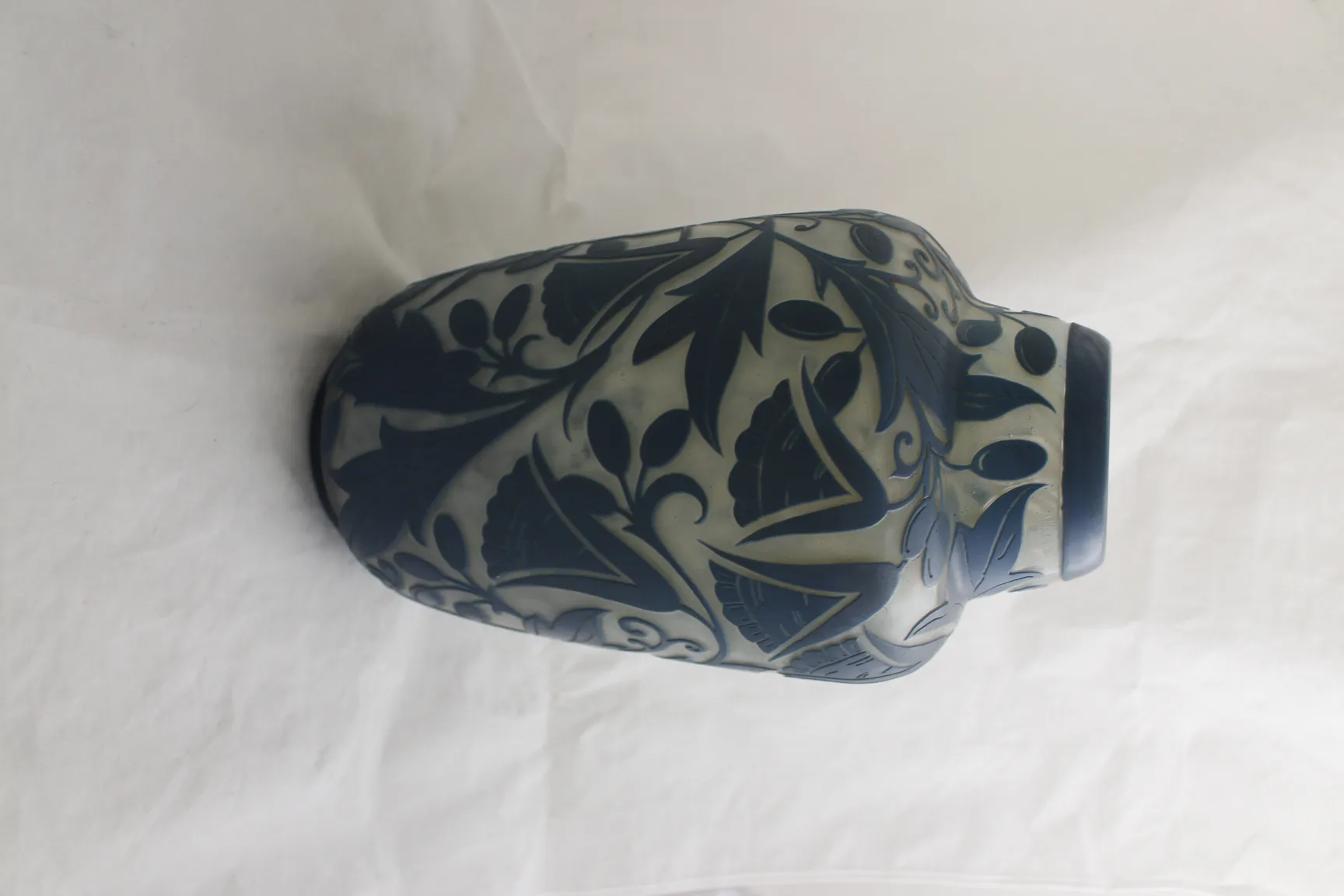 花柄の古いサイン入りガラス瓶ダウムナンシ