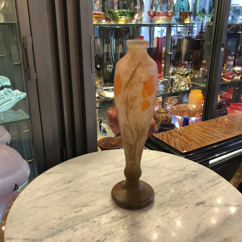 古董花纹瓶，签名玻璃达姆南茜