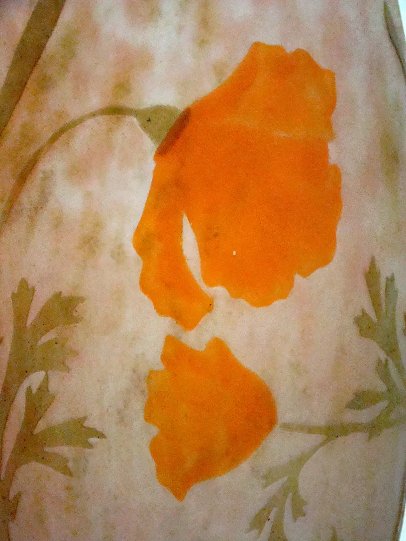 Signiertes Glas Daum Nancy mit floralen Muster in Orange