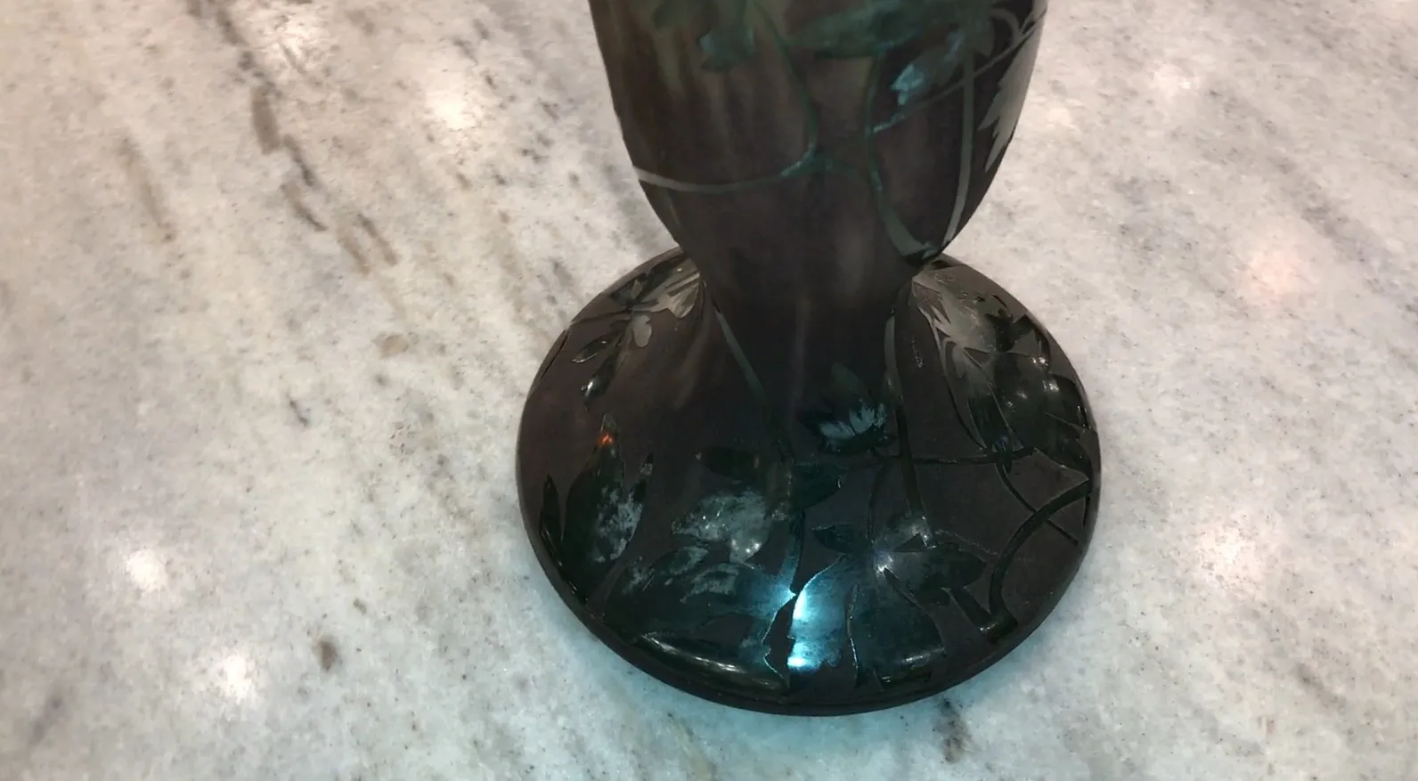 古いサイン入りグラスDaum Nancyの花の詳細